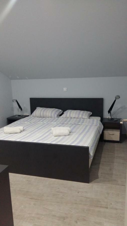 Prčanj Apartments Sovran Vila Marija מראה חיצוני תמונה